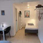 Hune Hotel 2*