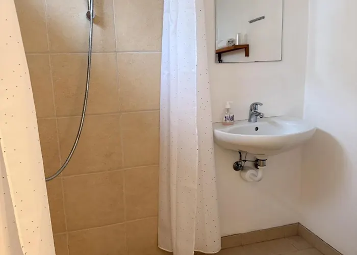 Hune Hotel 2*